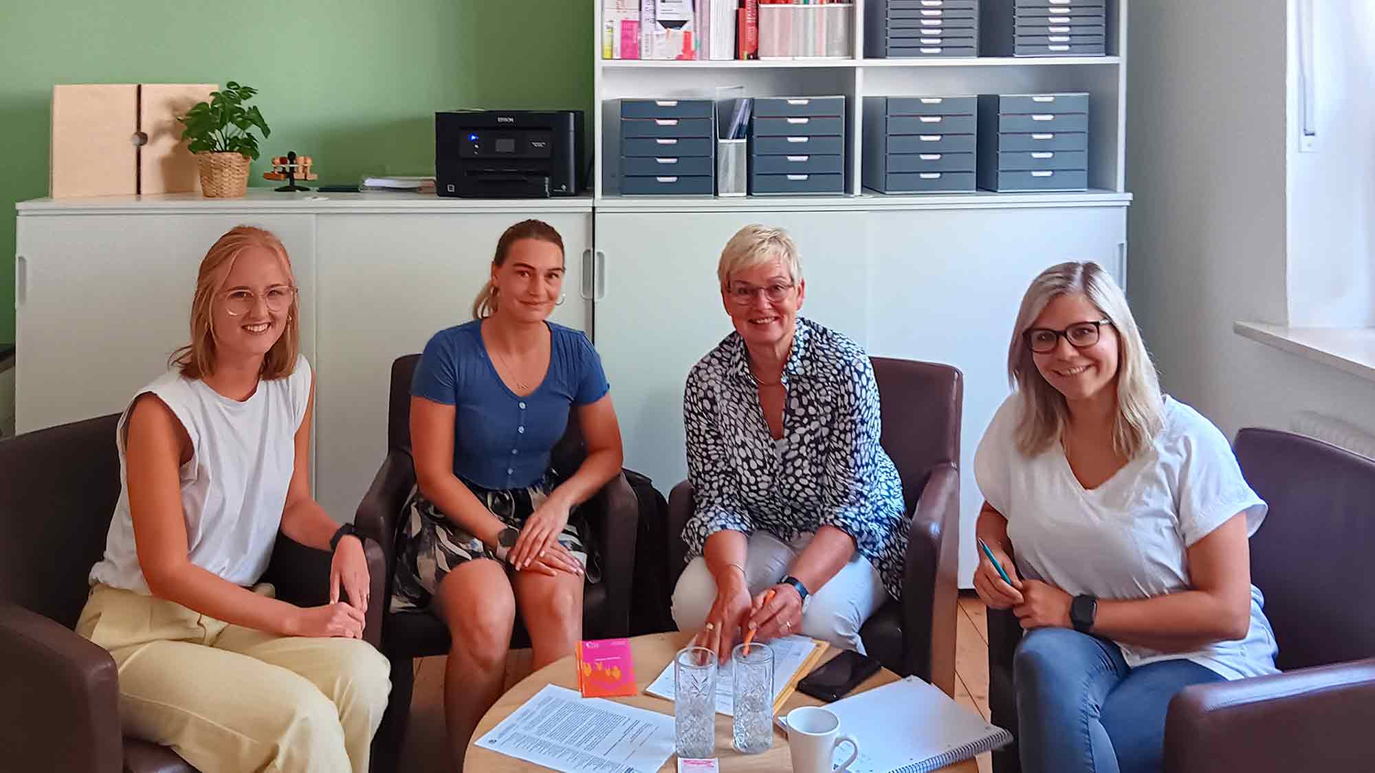 Einsatz für einheitliches Gewalthilfegesetz – Gleichstellungsbeauftragte im Austausch mit dem Frauenhaus Gütersloh