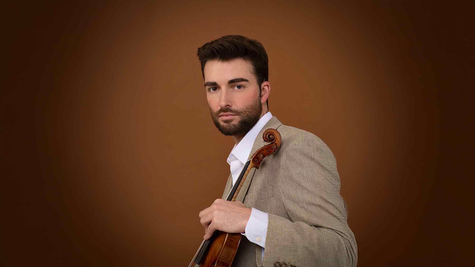 Konzerthalle Bad Salzuflen: Sinfoniekonzert der NWD mit dem neuen Chefdirigenten Jonathan Bloxham, 25. Januar 2025