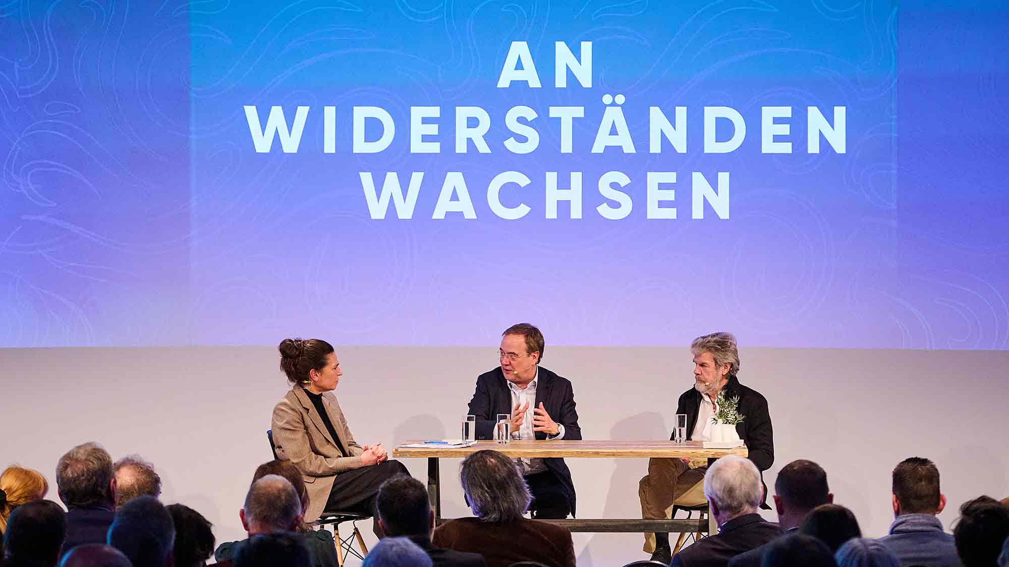 Selbstmächtigkeit statt Selbstzweifel – Reinhold Messner und Armin Laschet diskutierten auf Einladung der Brost Stiftung über Motivation durch Widerstände Selbstmächtigkeit statt Selbstzweifel – Reinhold Messner und Armin Laschet diskutierten auf Einladung der Brost Stiftung über Motivation durch Widerstände