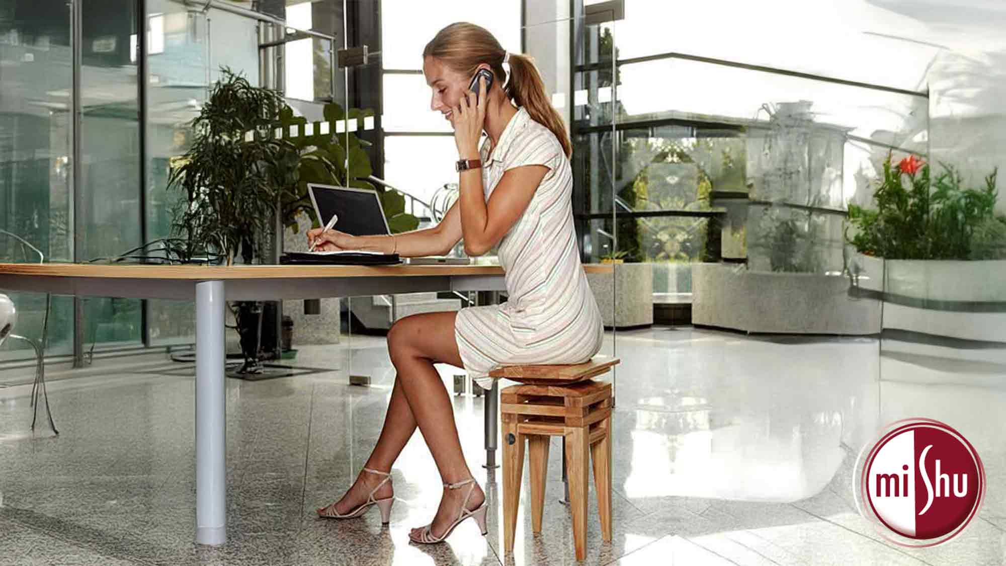 Ergonomie im Büro: Der »MiShu« Stuhl als Lösung gegen Rückenschmerzen Ergonomie im Büro: Der »MiShu« Stuhl als Lösung gegen Rückenschmerzen