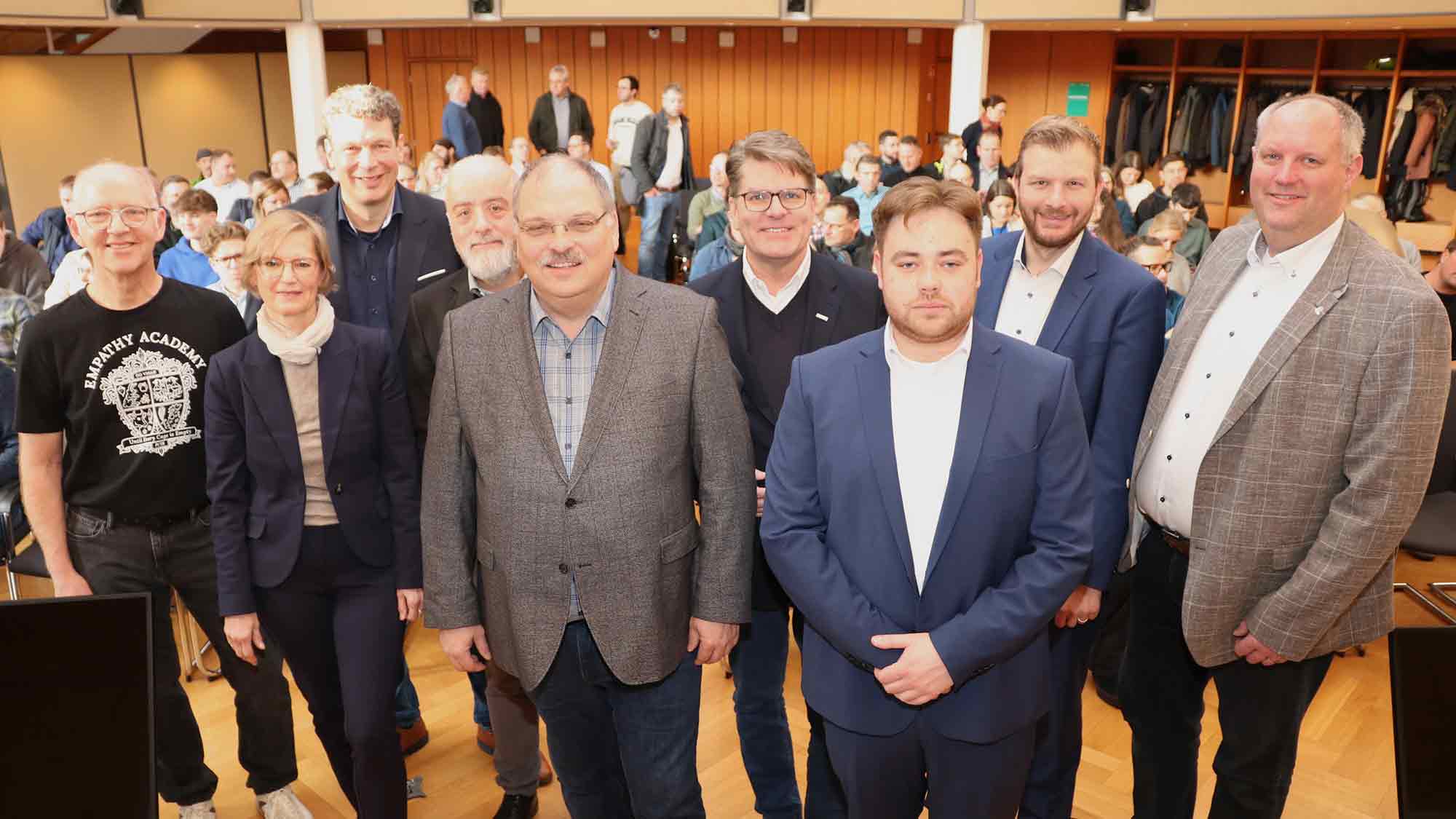 Experten diskutieren Förderung, Planung, Bau und Erhalt von Fahrradwegen – Infotag zum Radverkehr Experten diskutieren Förderung, Planung, Bau und Erhalt von Fahrradwegen – Infotag zum Radverkehr