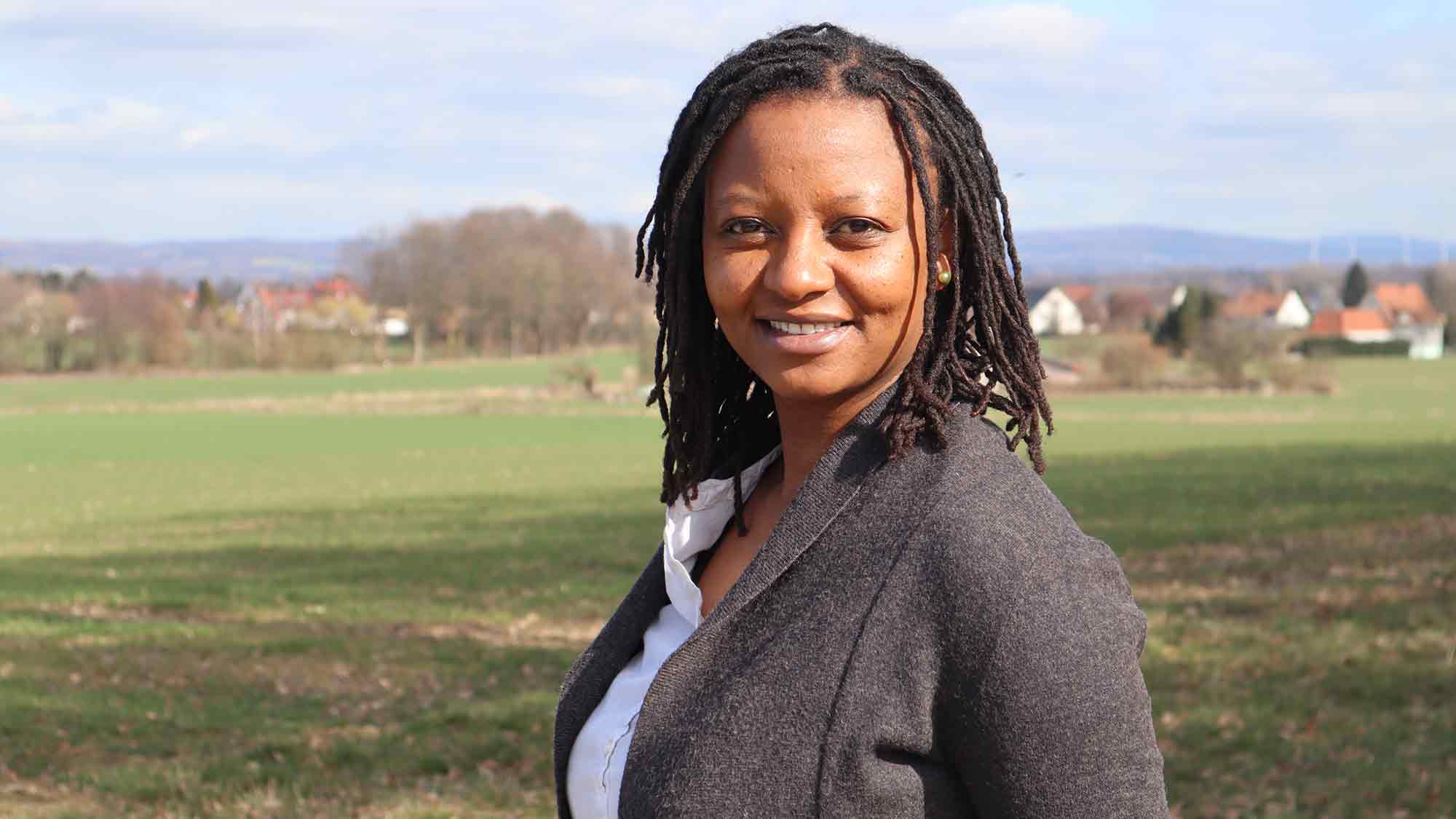 Lesung zum Internationalen Frauentag in der Bibliothek Verl: Evelyne Waithira Müller zu Gast, 7. März 2025 Lesung zum Internationalen Frauentag in der Bibliothek Verl: Evelyne Waithira Müller zu Gast, 7. März 2025