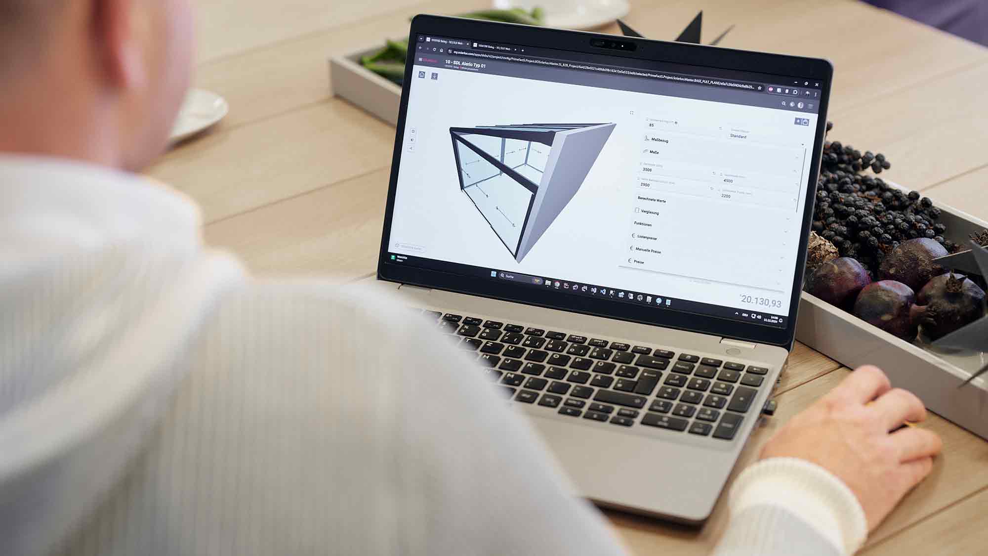Solarlux aus Melle kombiniert die Vorteile von Einzelfertigung und Massenproduktion mithilfe von KI Software eines HSBI Forschungsteams Solarlux aus Melle kombiniert die Vorteile von Einzelfertigung und Massenproduktion mithilfe von KI Software eines HSBI Forschungsteams