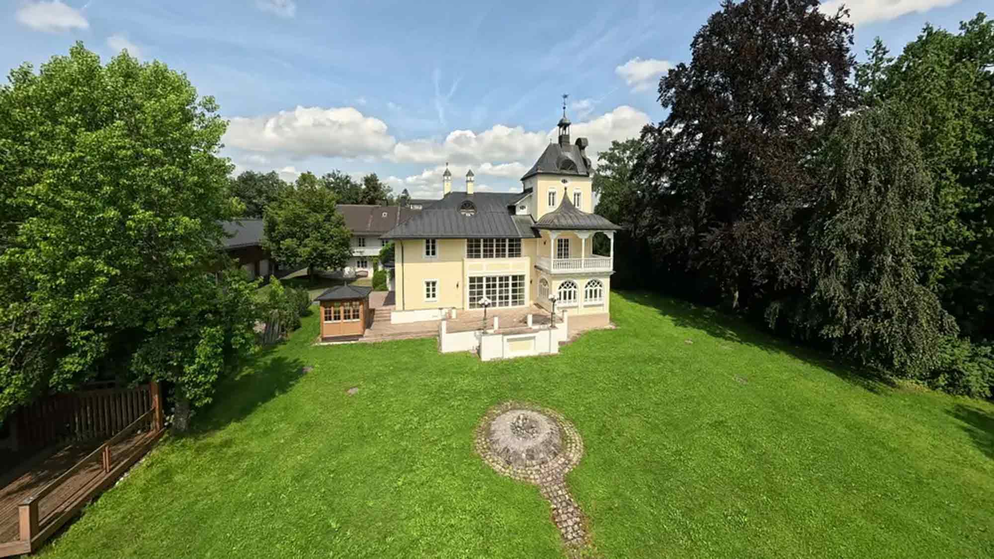 Immobilien im bayrischen Alpenvorland – das sind die 10 luxuriösesten Häuser in Pistennähe Immobilien im bayrischen Alpenvorland – das sind die 10 luxuriösesten Häuser in Pistennähe