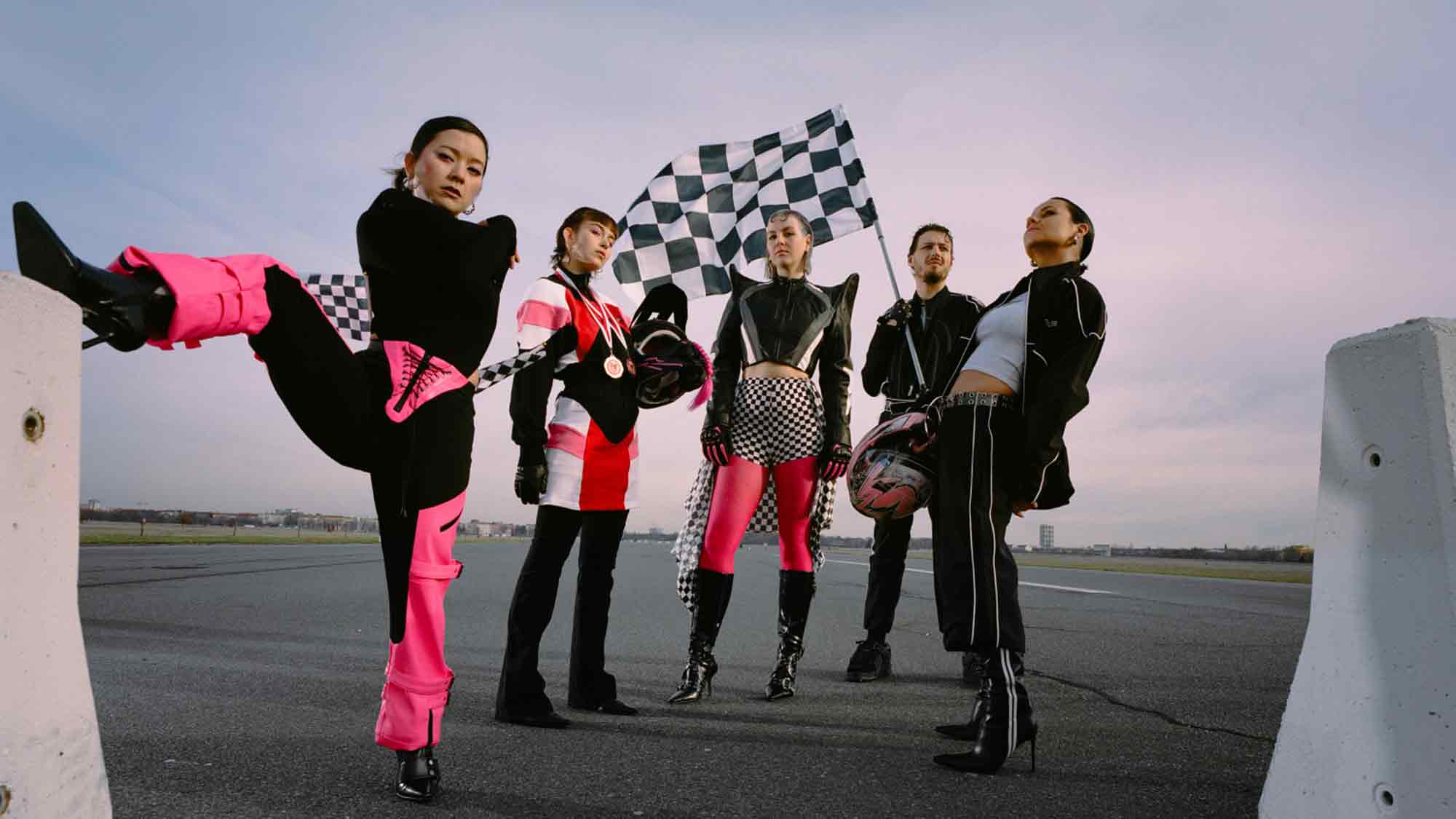 Rudolf Oetker Halle Bielefeld: Konzert zum Internationalen Frauentag, »Remote Bondage«, 5. März 2025 Rudolf Oetker Halle Bielefeld: Konzert zum Internationalen Frauentag, »Remote Bondage«, 5. März 2025