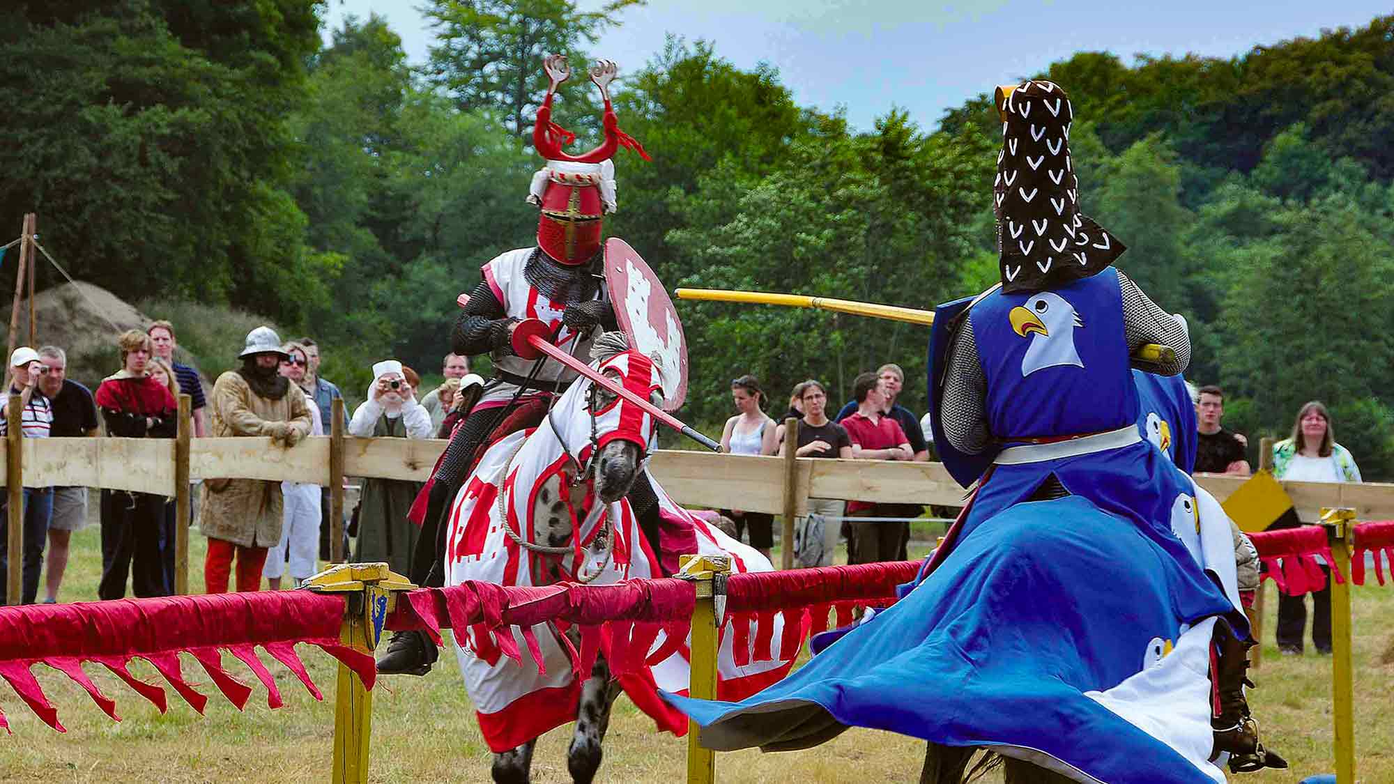 »Anno 1280«, Mittelalterfest auf dem »Rittergut Kruse« in Gütersloh Isselhorst, 29. Mai bis 1. Juni 2025 »Anno 1280«, Mittelalterfest auf dem »Rittergut Kruse« in Gütersloh Isselhorst, 29. Mai bis 1. Juni 2025